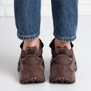 Дамски маратонки в кафяво