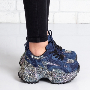 Дамски маратонки в син деним