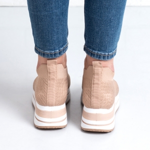 Дамски маратонки в тъмно бежово