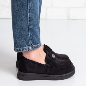 Дамски мокасини в черно