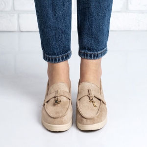 Дамски мокасини в тъмно бежово