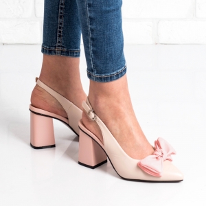 Дамски обувки на ток в бежово с розово