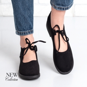 Дамски обувки в черно