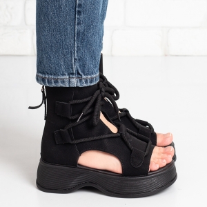 Дамски пролетно-летни боти в черно