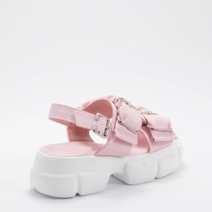 Дамски сандали в розово